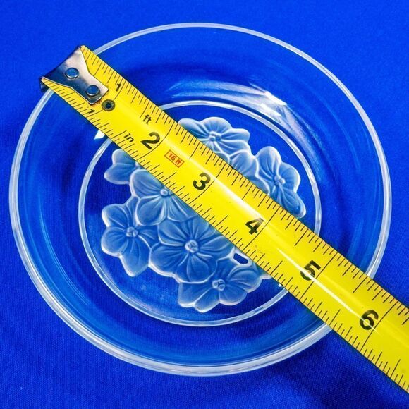 2 Sasaki Etched Crystal Dessert/Nut Bowls - Cherry Blossom - Picture 10 of 11